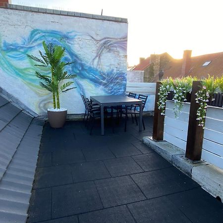 The Rooftop - A Trendy New Apartment With Airconditioning, Large Terrace & Free Parking Oostende Dış mekan fotoğraf